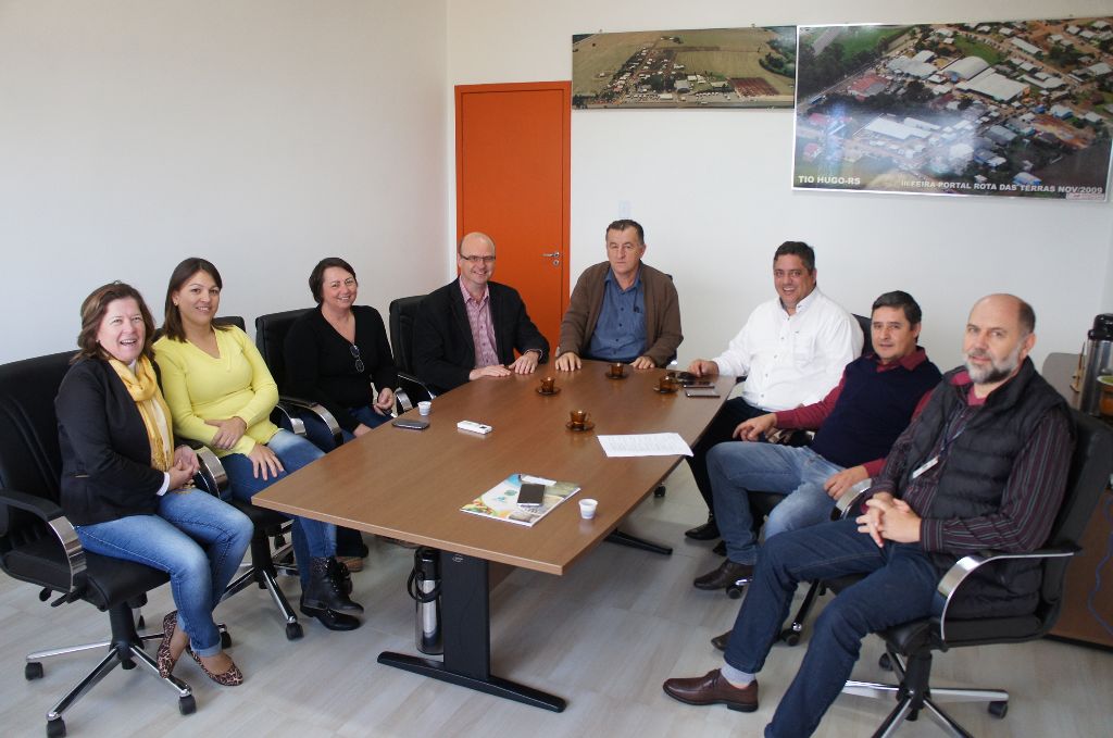 Deputados visitam o município de Tio Hugo