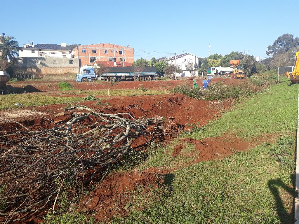 Município inicia instalação de drenagem em área as margens da RS 223