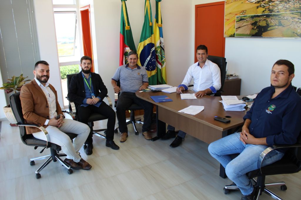 Município de Tio Hugo celebra convênio com o Sebrae-RS