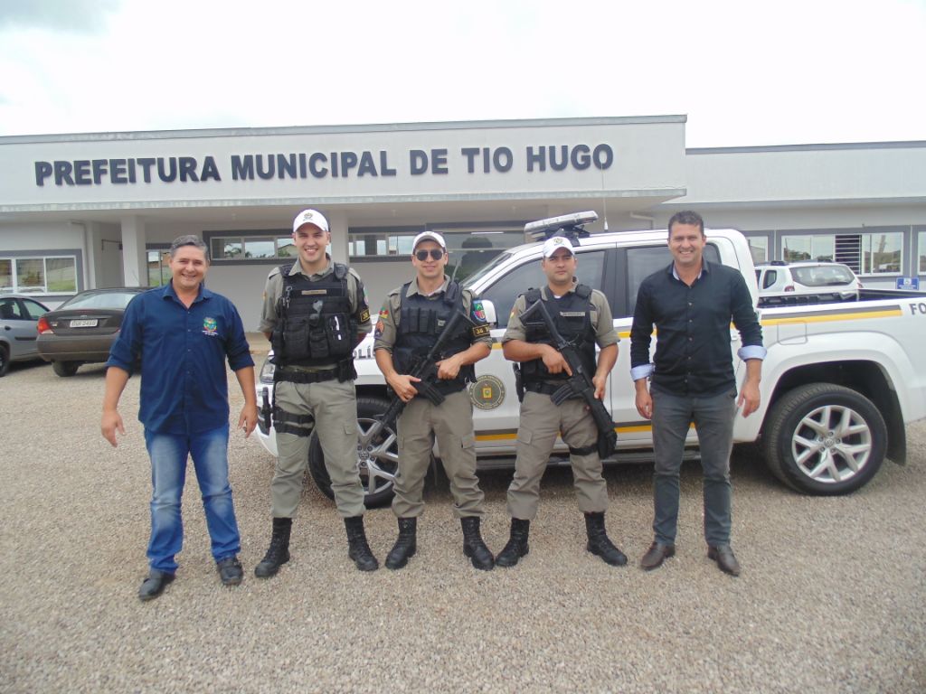 Brigada Militar apresenta camionete que atuará na Patrulha Comunitária Rural