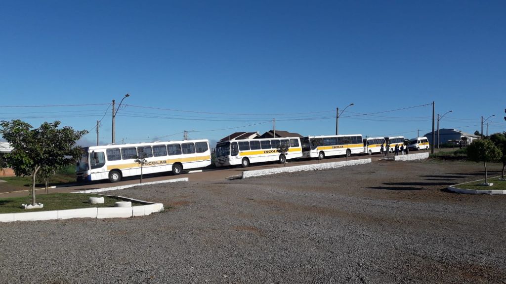 Transporte seguro: Ônibus e vans escolares passaram por vistoria