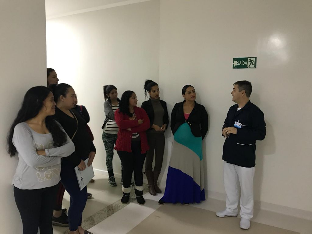 SAÚDE | SMS apresenta novas instalações do Centro Obstetrício do HNDSS às gestantes do grupo “Espumoso é Vida”.
