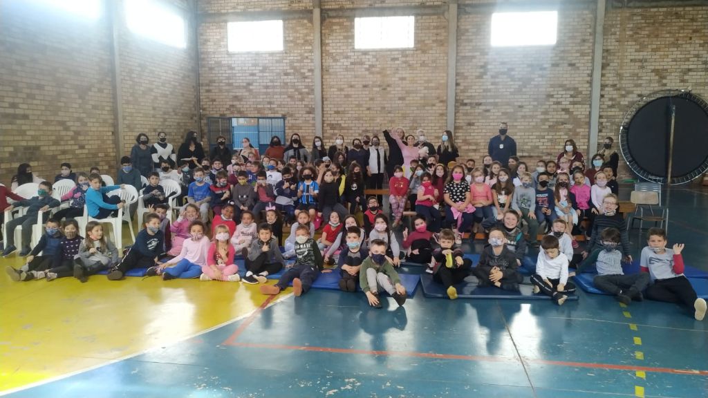 Voluntários, DP de Espumoso e escola Alexandre Tramontini promoveram evento de Dia da Criança