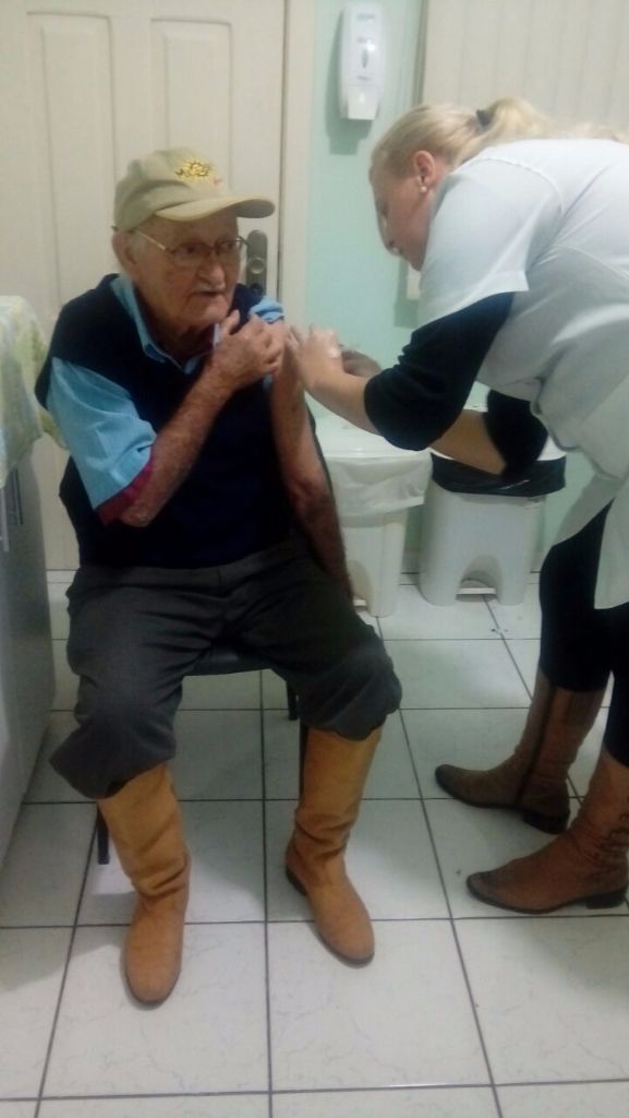 Vacinação contra a gripe já imunizou mais de mil pessoas em Victor Graeff