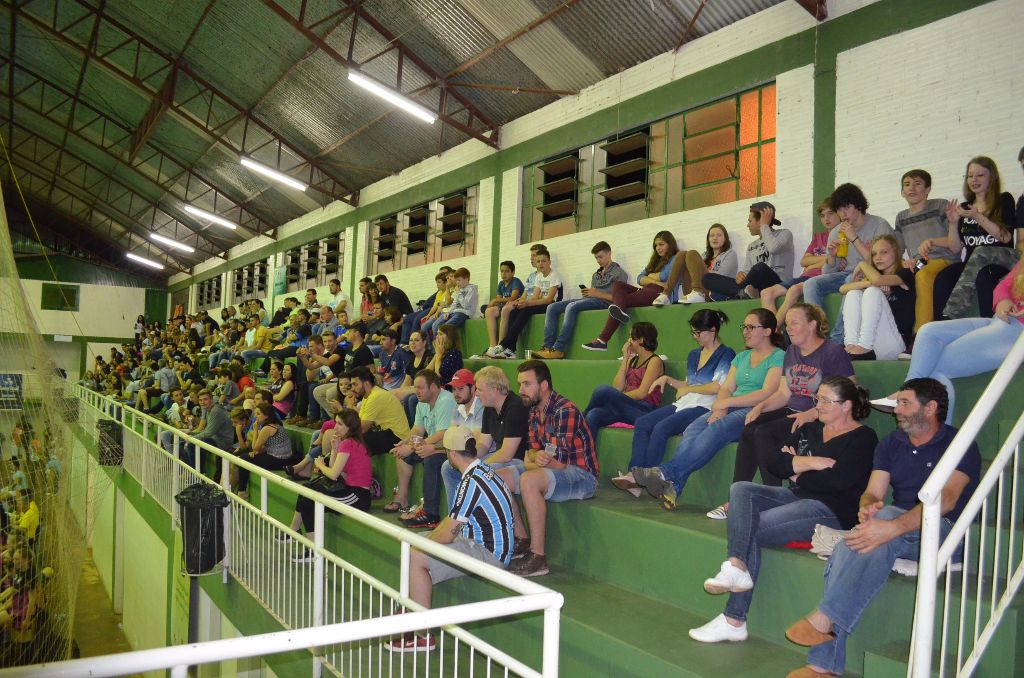Definidas as finais do Campeonato Municipal de Futsal e Vôlei