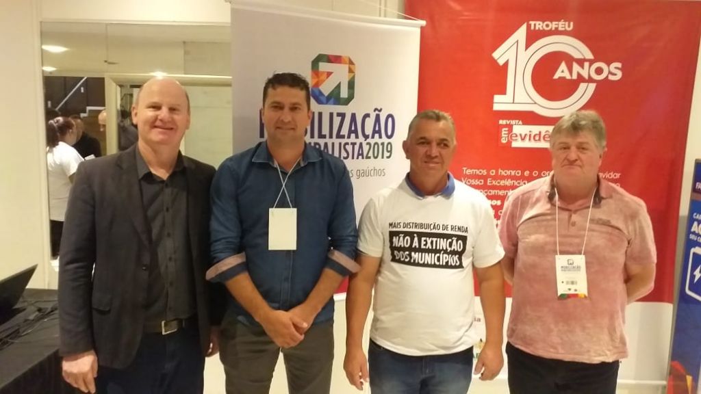 Prefeito Cláudio Alflen participa da Mobilização Municipalista em Porto Alegre