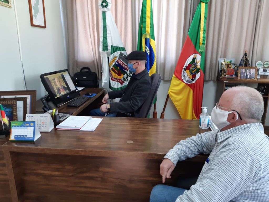 Prefeito Cláudio Alflen participa de reunião sobre as eleições 2020