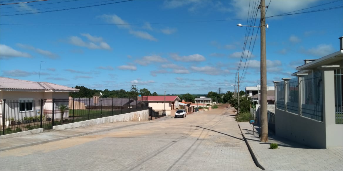 Prefeitura conclui pavimentação da Rua Amaro Bello de Carvalho
