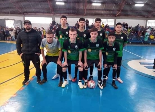 Escolinha de Futsal Walter Stacke de Ernestina sagra-se campeã da Copa Cidade de Passo Fundo