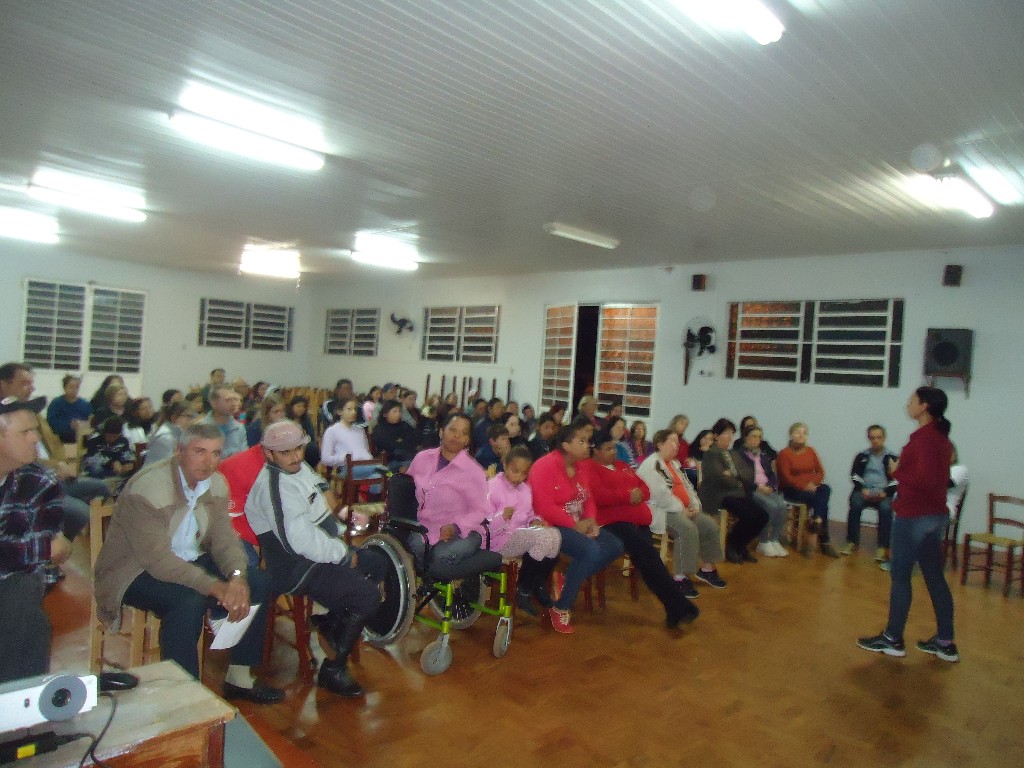 PCDS participam de Catequese Familiar em Carazinho