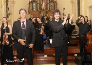 Tenor não-me-toquense, Luiz Carlos Wiedthäuper junto ao Maestro Fernando Turconi Cordella