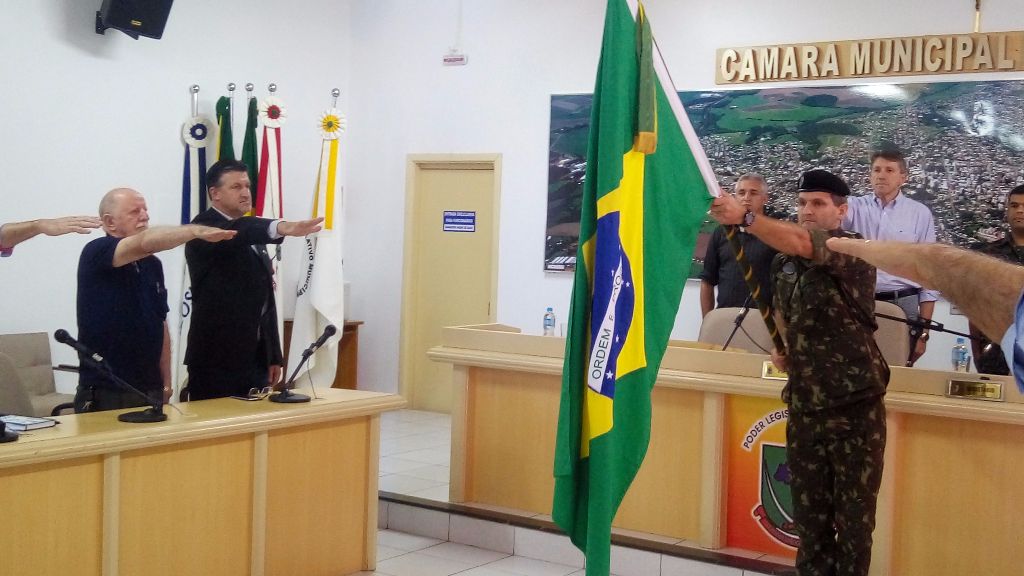 Prefeito Armando é empossado Presidente da Junta de Serviço Militar