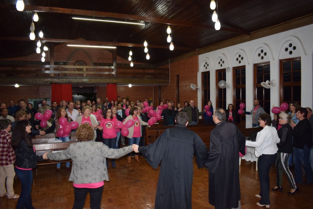 Culto Ecumênico celebra abertura oficial do Outubro Rosa