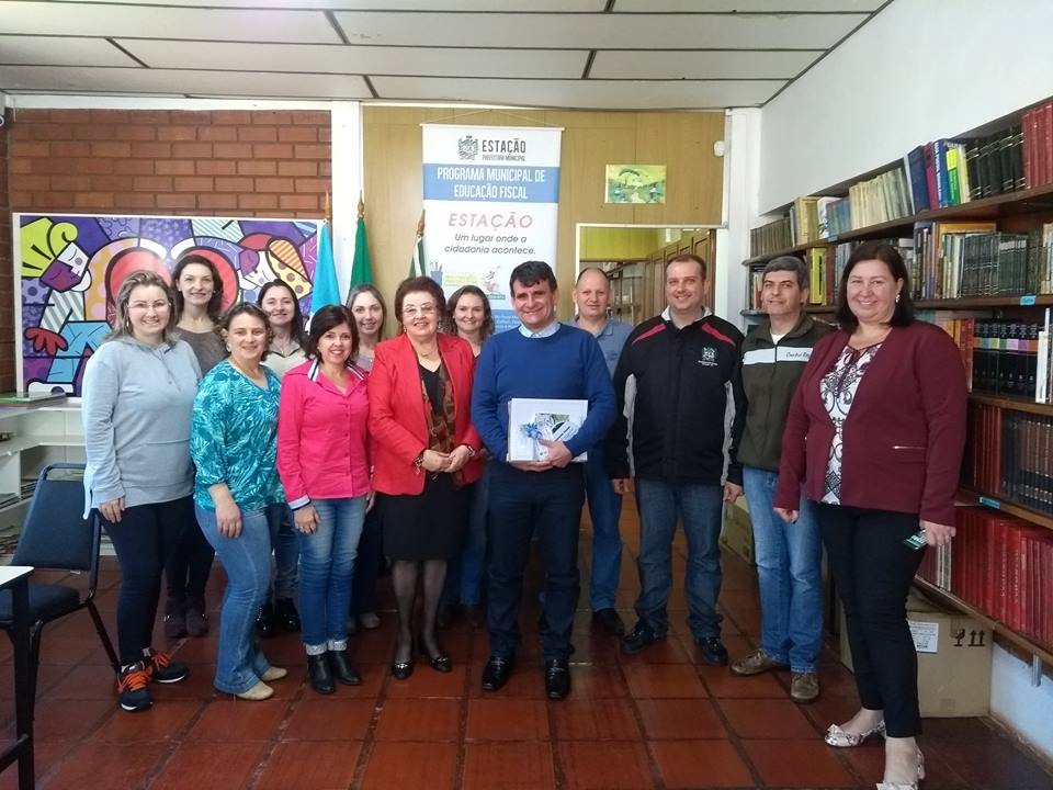 Avaliador do Prêmio Gestor Público visita Estação para conhecer Projeto Municipal de Educação Fiscal